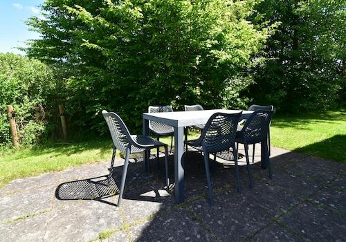 kaufen-freistehendes-ferienhaus-cochem-terrasse-und-aussenbereich-recreatieadviseurs-vakantiehuistekoop-nl.jpg4