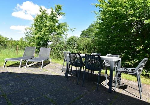 kaufen-freistehendes-ferienhaus-cochem-terrasse-und-aussenbereich-recreatieadviseurs-vakantiehuistekoop-nl.jpg