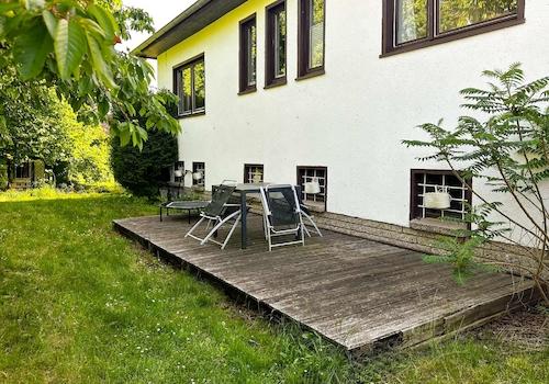 Terrasse im hinteren Garten