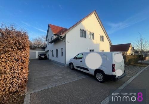 Zufahrt und Parken