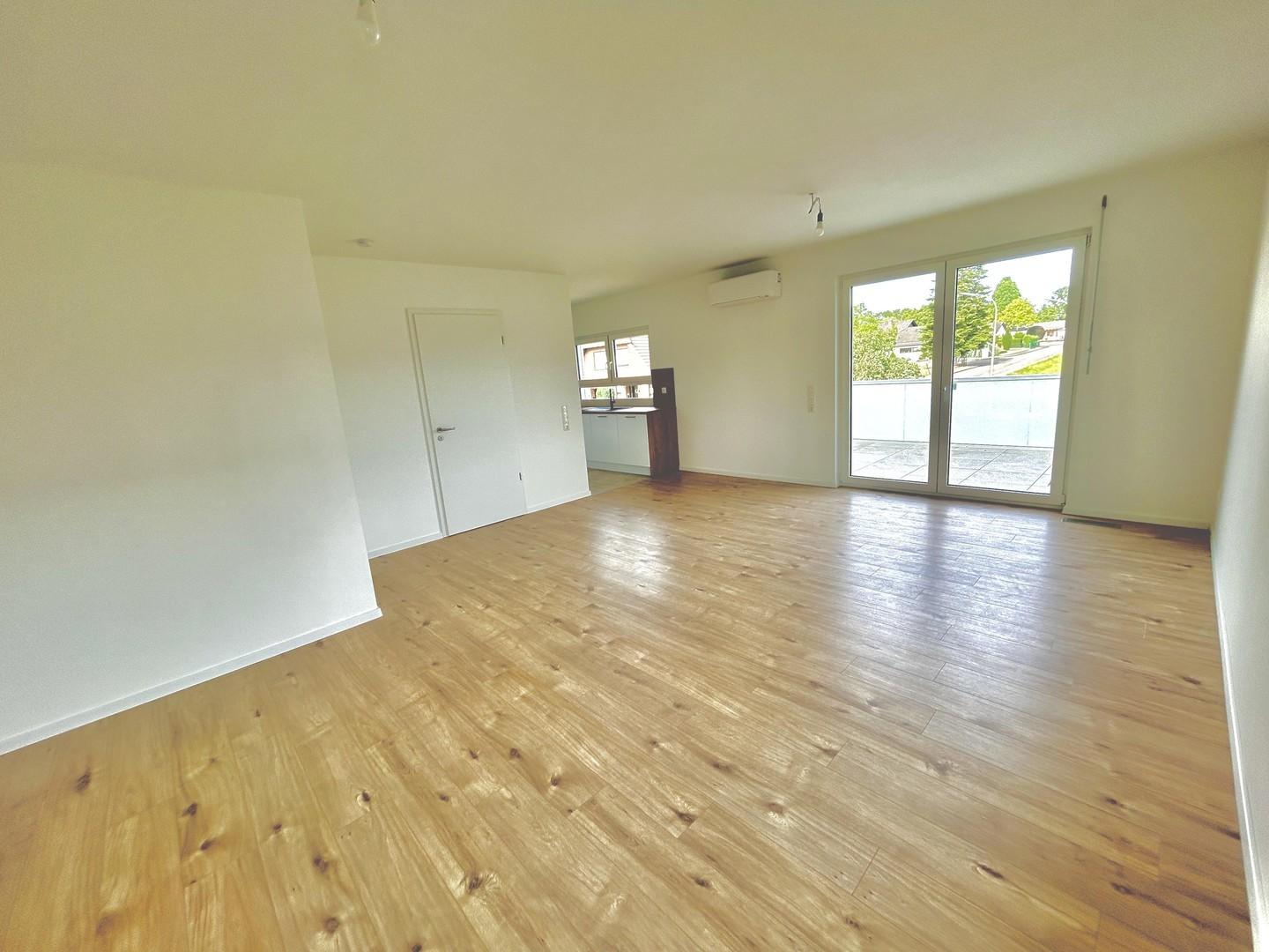 Wohn/Esszimmer: offen und hell