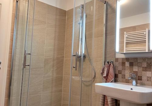 1-Meter-Viertelkreisdusche