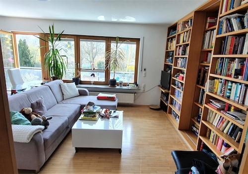 Wohn- und Arbeitszimmer
