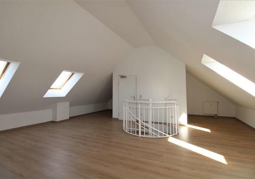 Studio (Dachgeschoss 2)