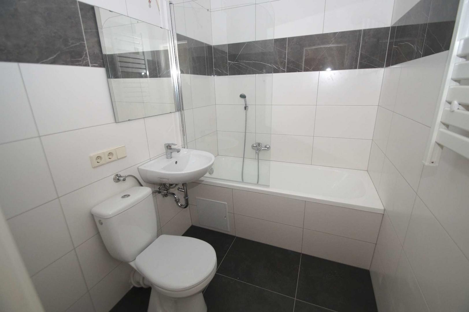 Badezimmer (Referenzfoto)