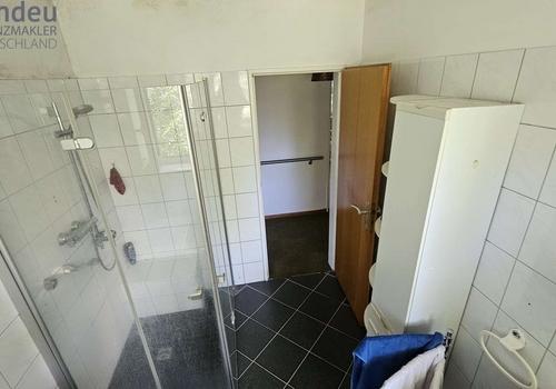 Badezimmer EG