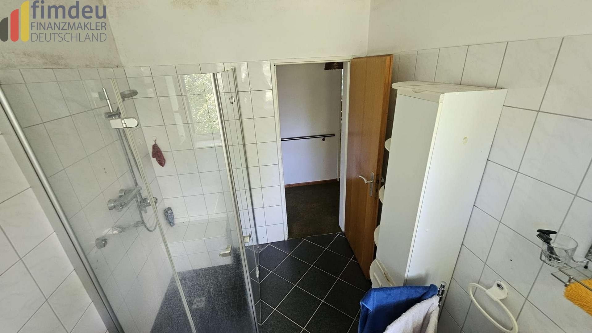 Badezimmer EG