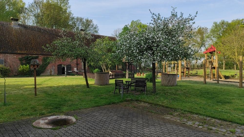 Hof Spielplatz