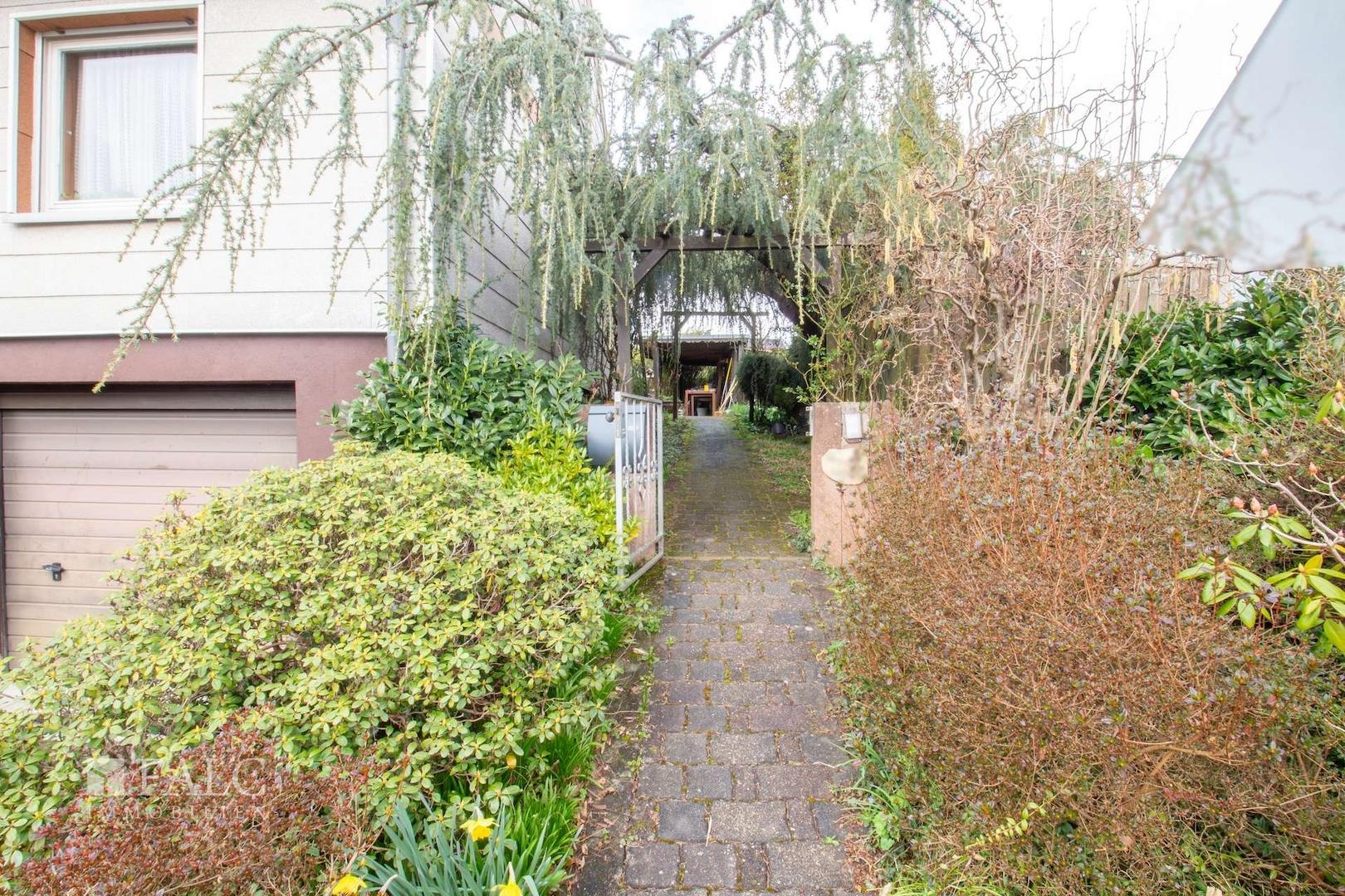 Weg zum Haus