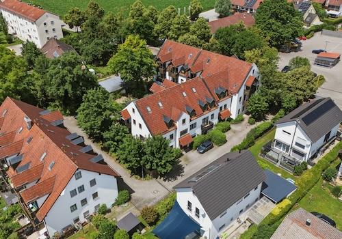 Ruhige Lage abseits der Straße.  (Bild KI gestützt bearbeitet)