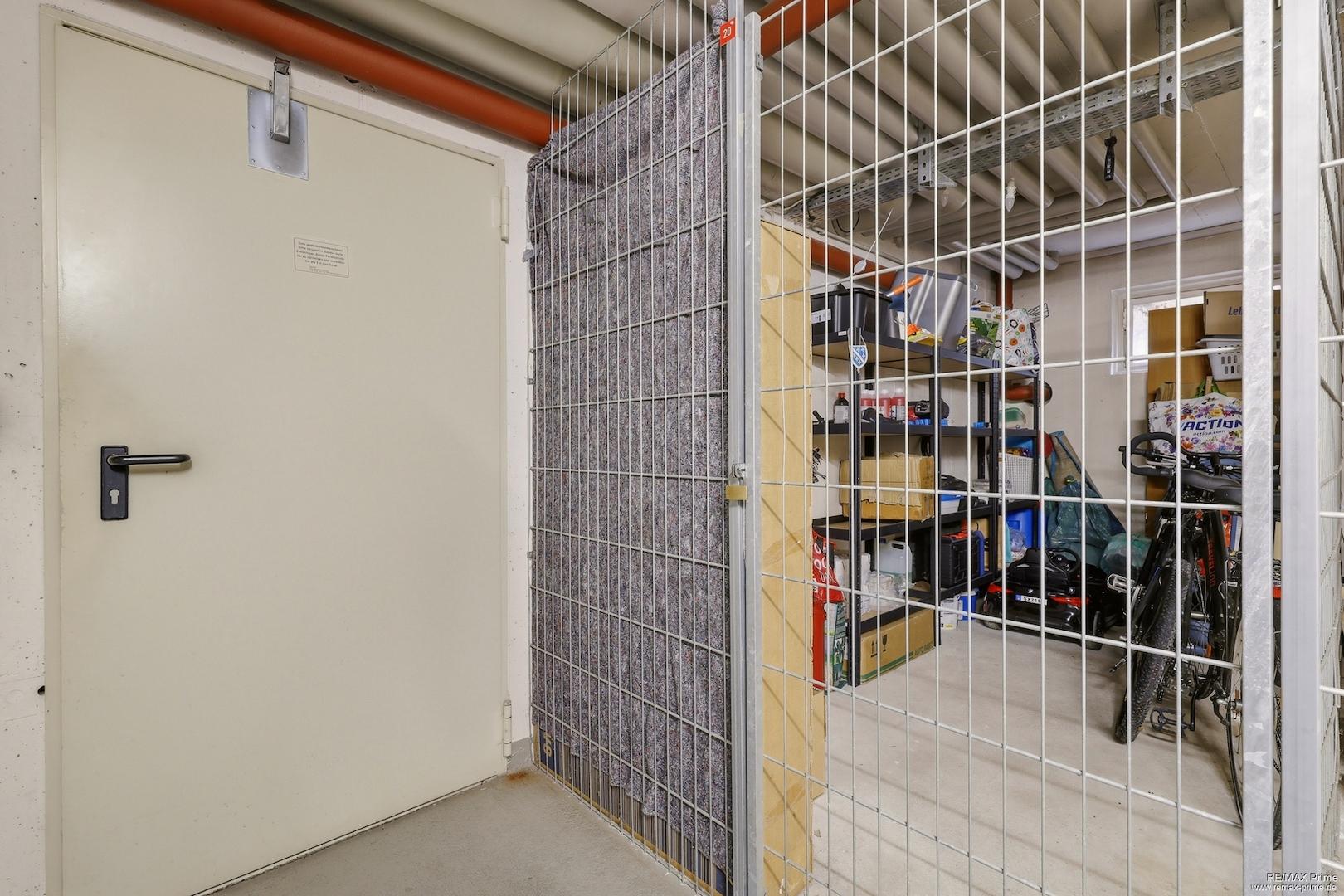 Geräumiges Kellerabteil.  (Bild KI gestützt bearbeitet)