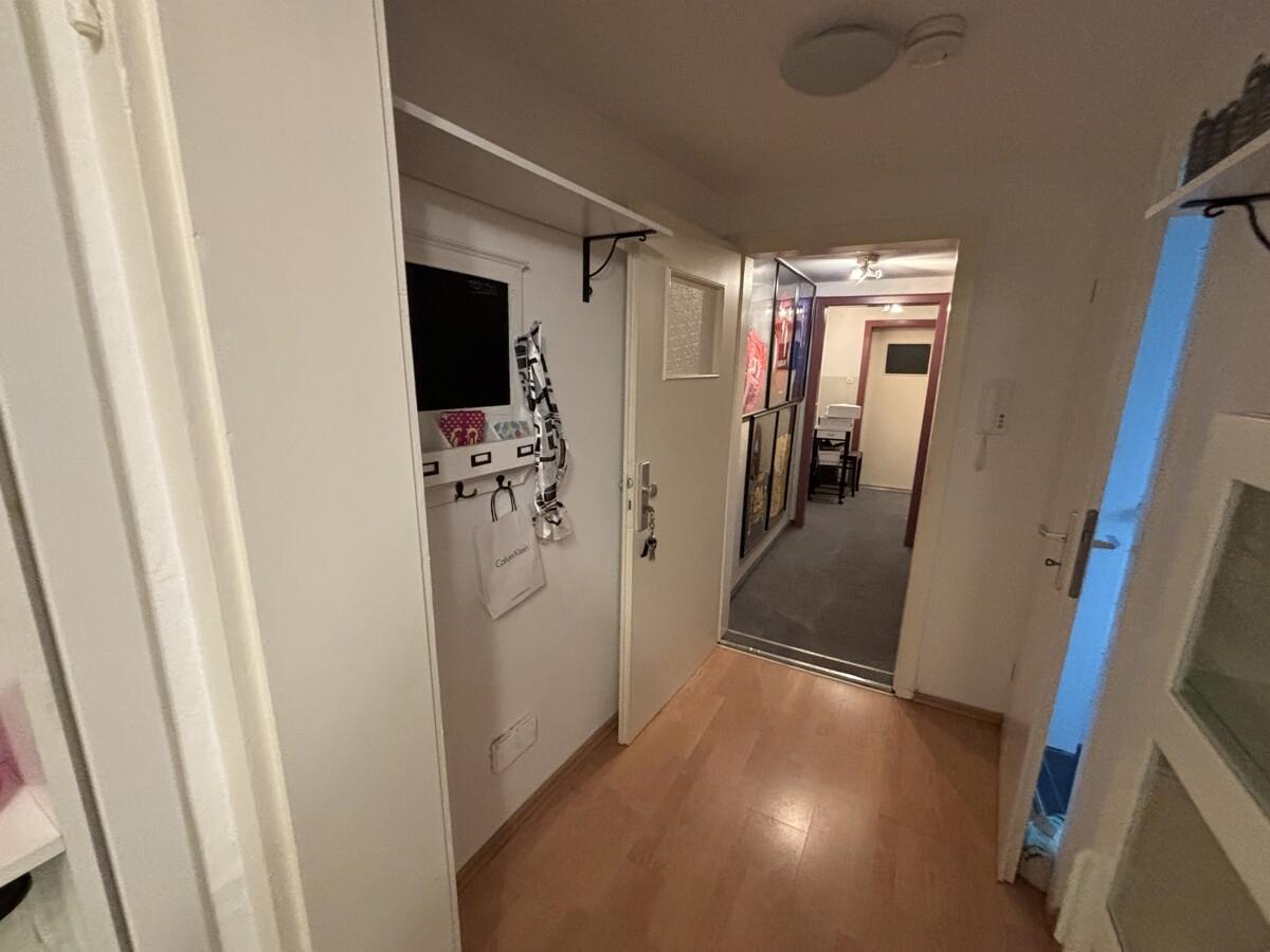 DG Eingang Zimmer