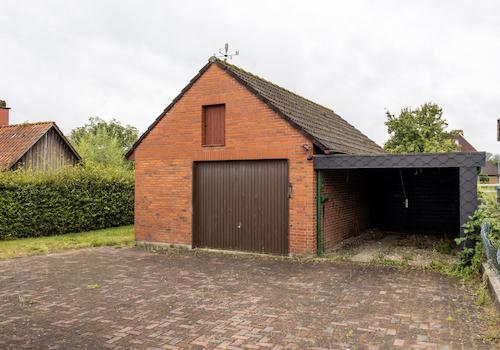 Garage und Carport
