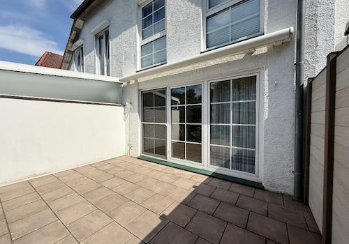mit Zugang zur Terrasse