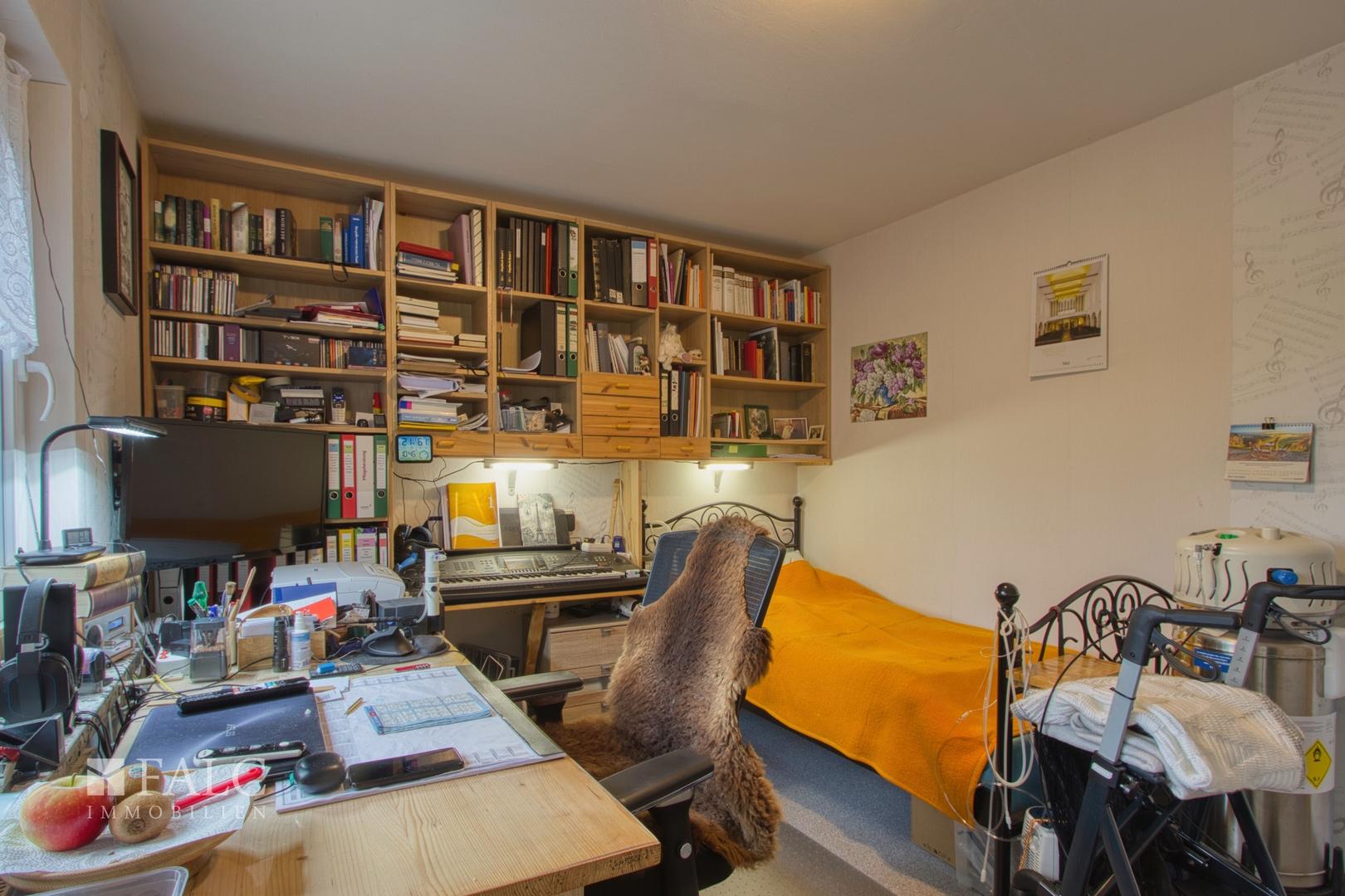 Zimmer 2 EG