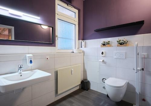 Damen- / Behinderten WC