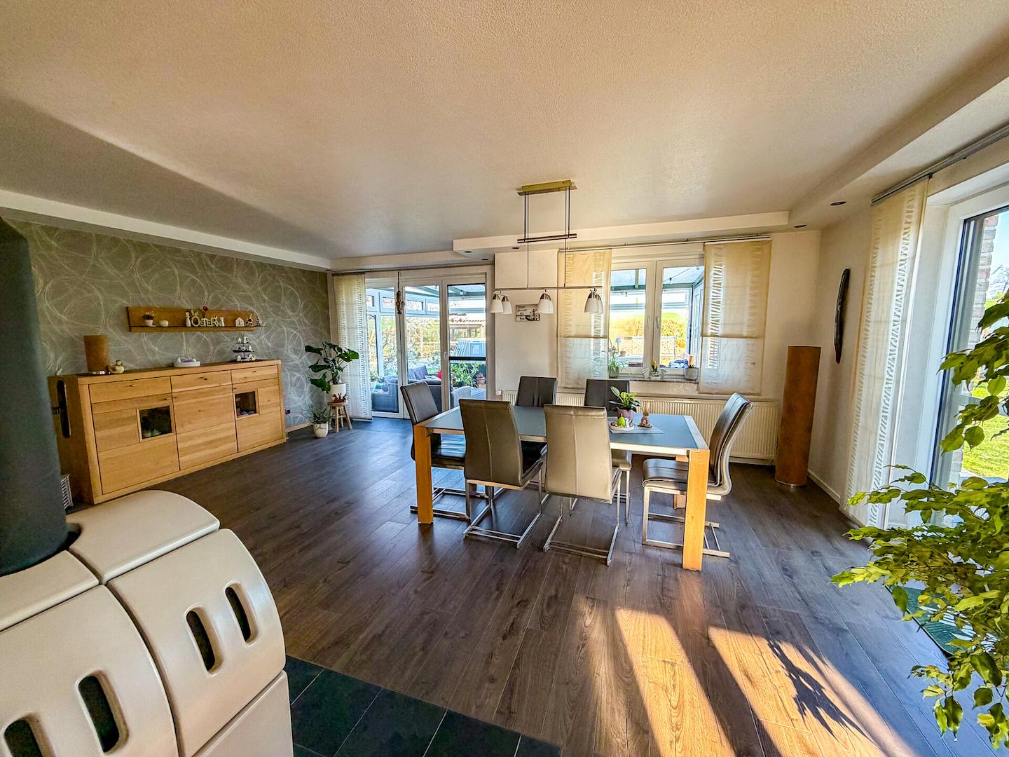 9 Wohnzimmer EG