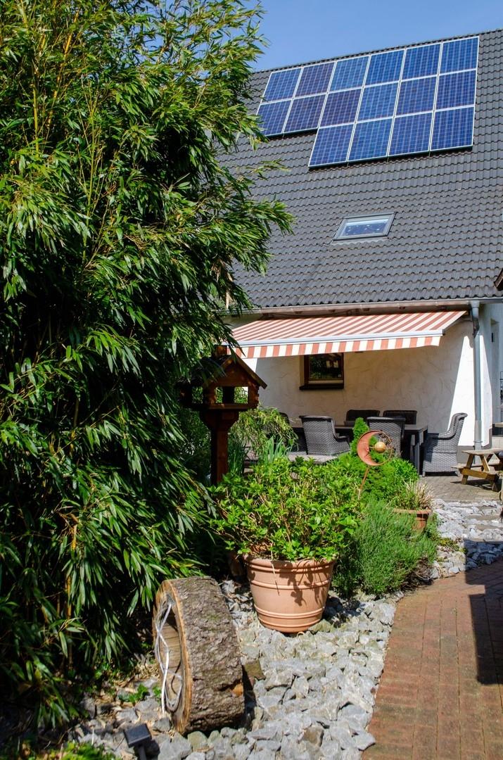 Terrasse und Garten