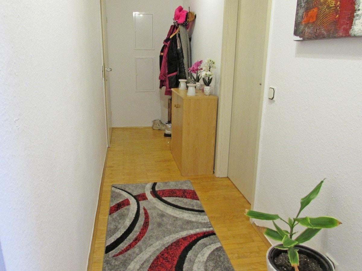 Flur Wohnung OG
