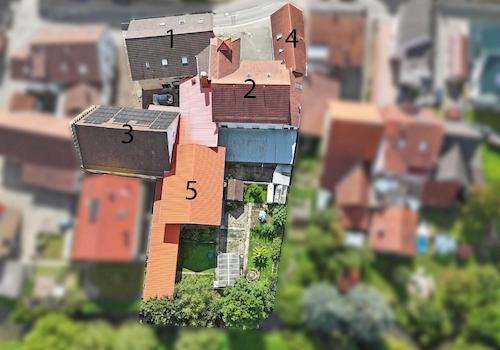 Drohnenansicht nummeriert