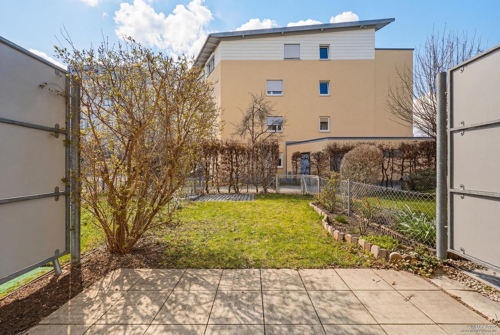 Garten mit Terrasse
