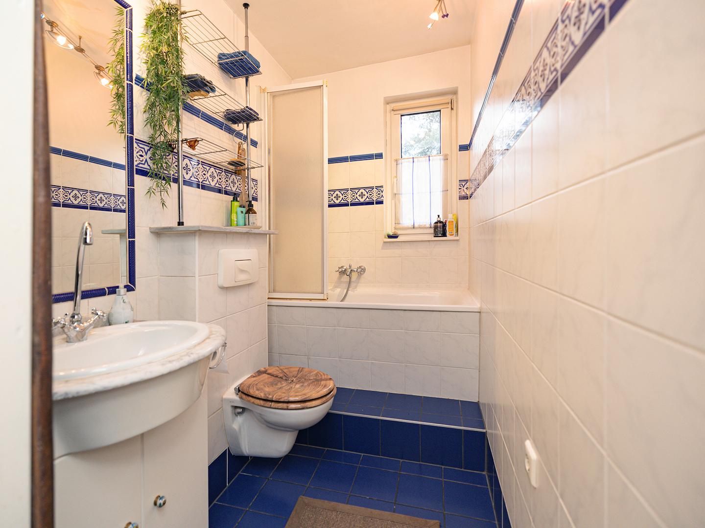 Badezimmer EG