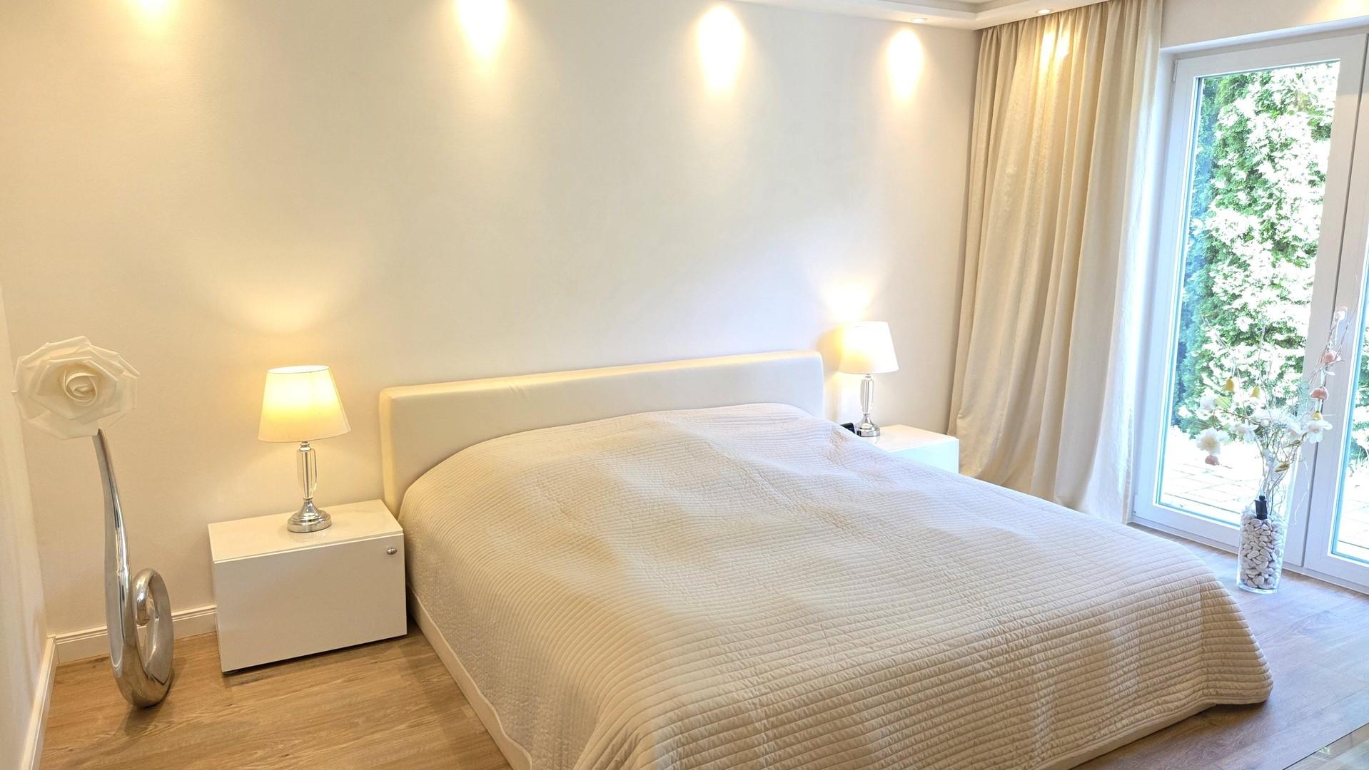 Schlafzimmer (1)