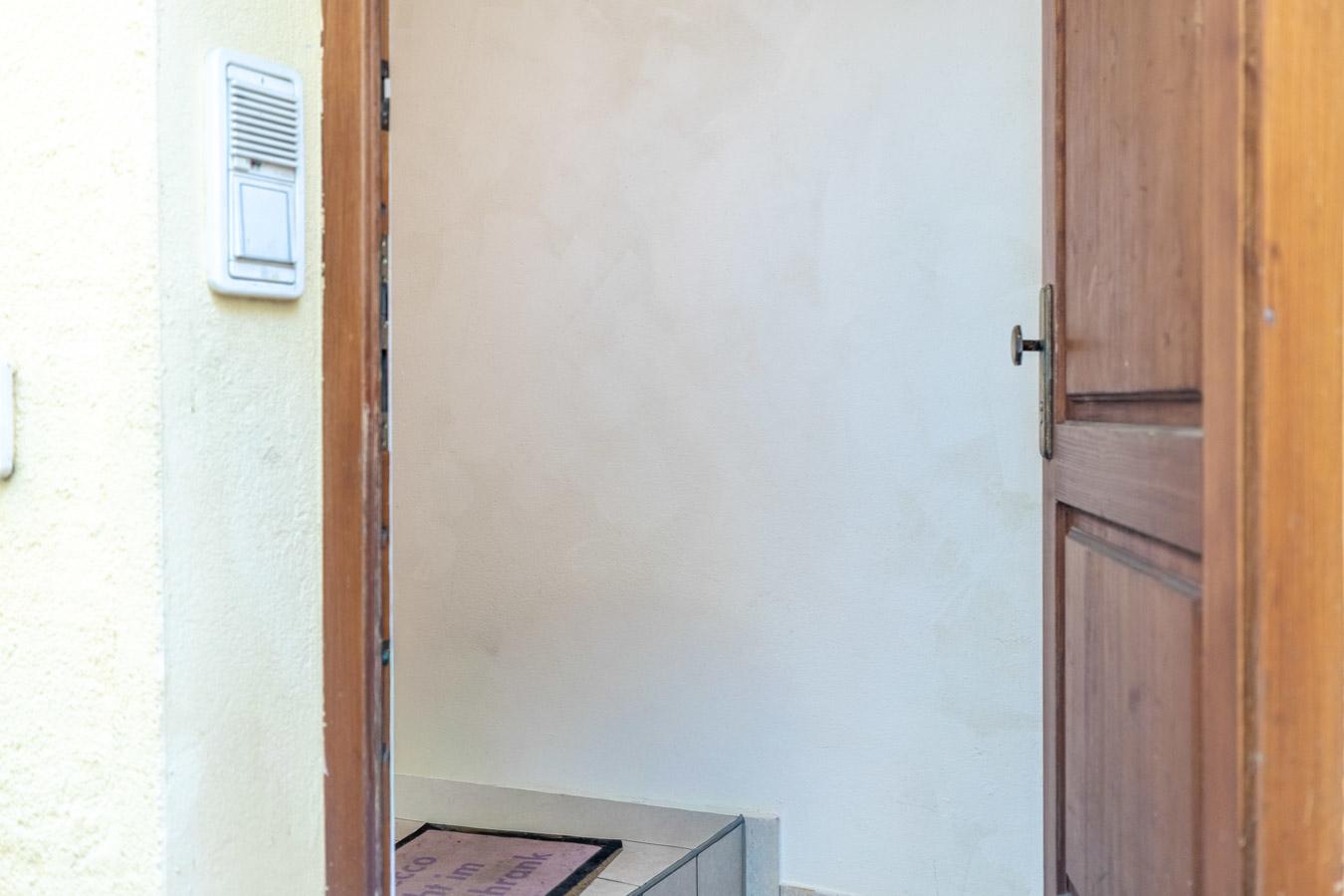 Eingang Wohnung 2. OG