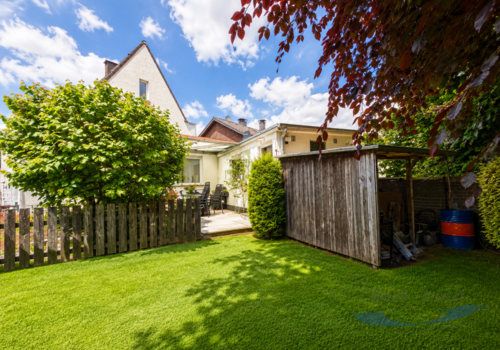 Garten mit Blick zur Terrasse