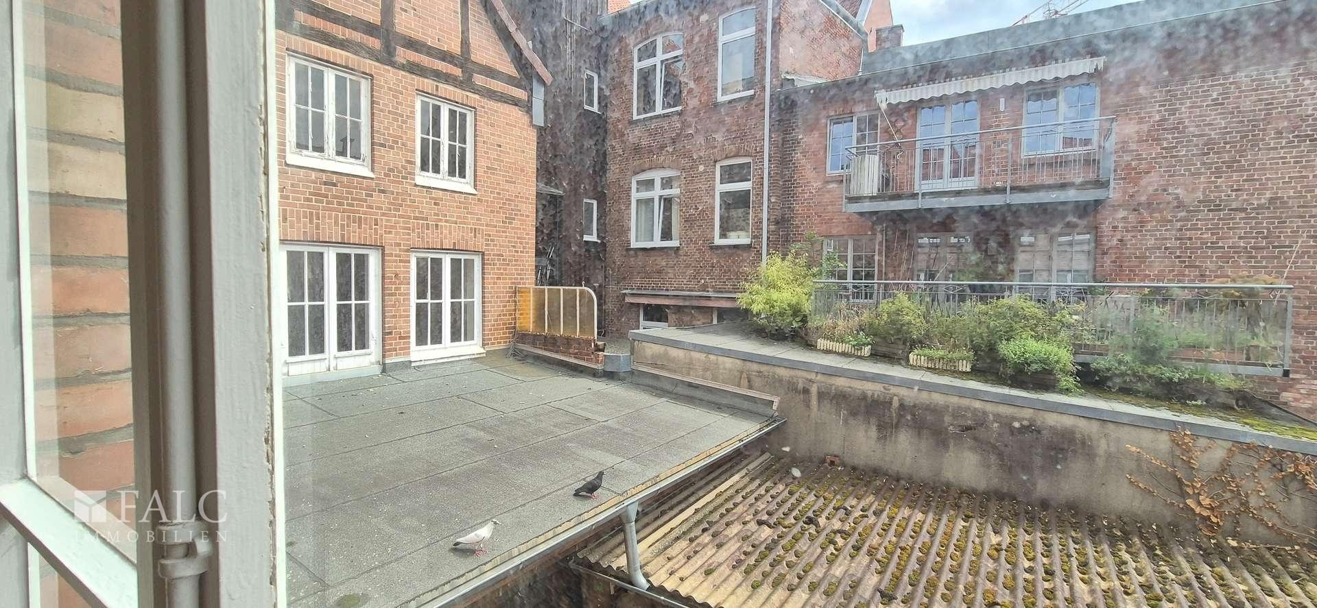 Ladenlokal Mitte - Aussicht in den Hinterhof 