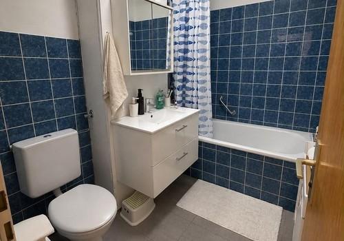Bad mit Badewanne
