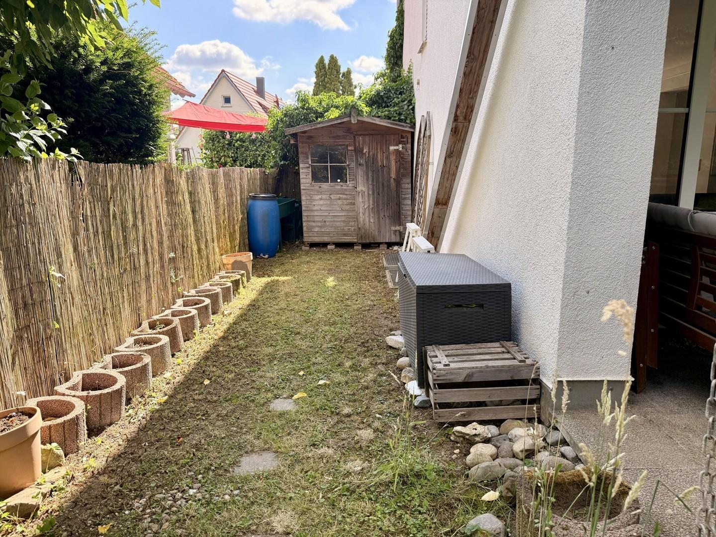 Garten Ost mit Gerätehütte