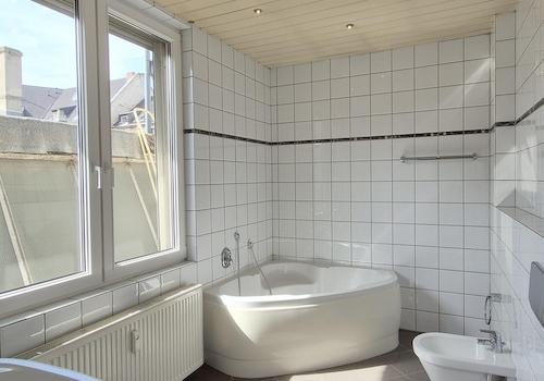 Badezimmer Wohnung 2