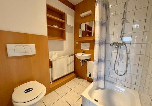 Büro OG (Badezimmer I)