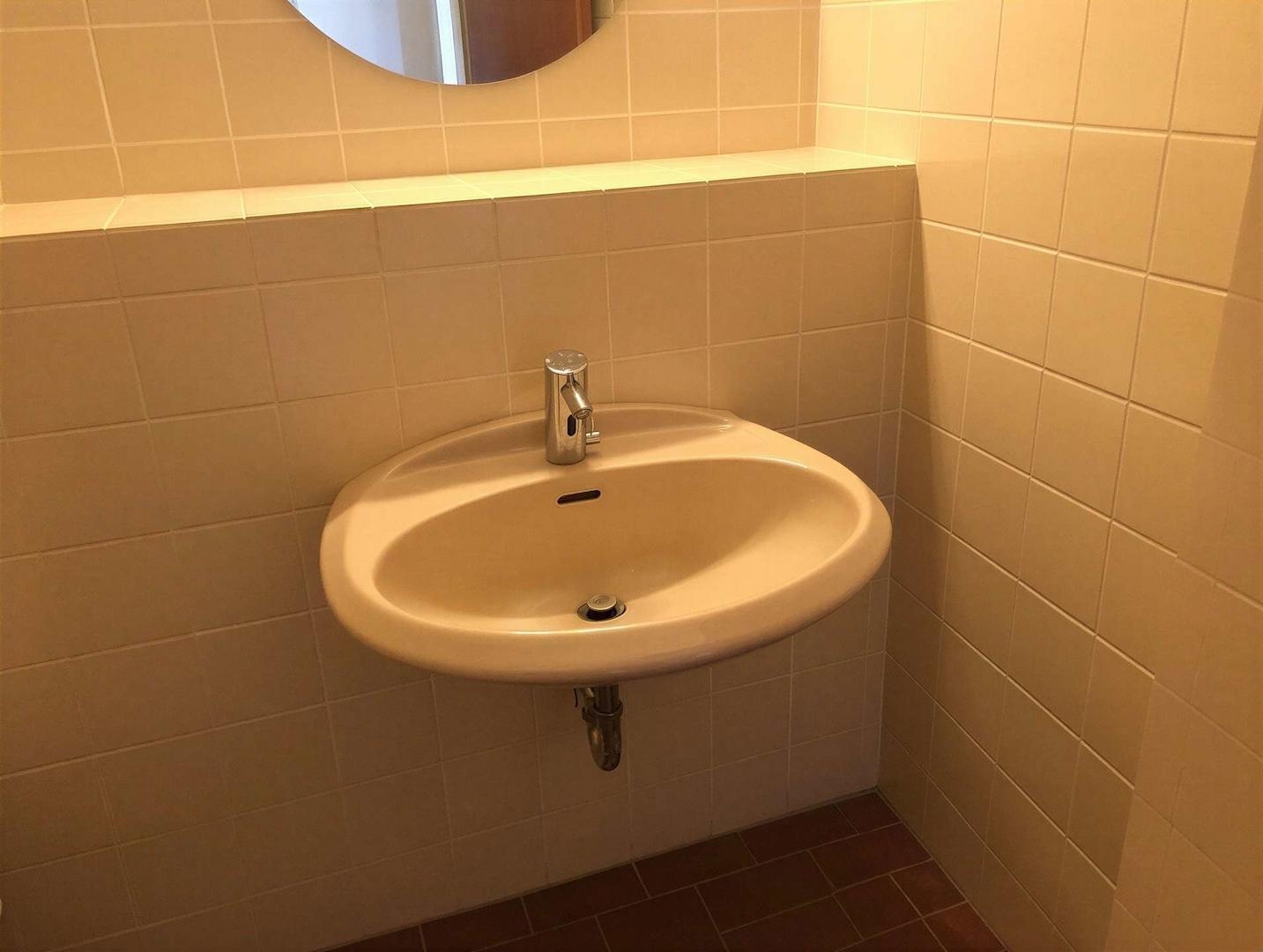 Badezimmer - (KI generiert)