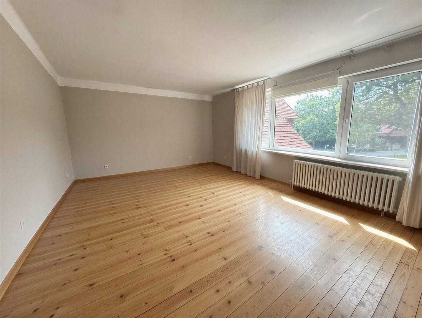 Wohnzimmer Whg 2- (KI generiert)
