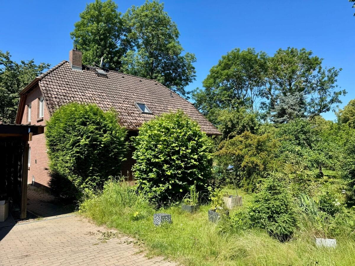 Grundstück
