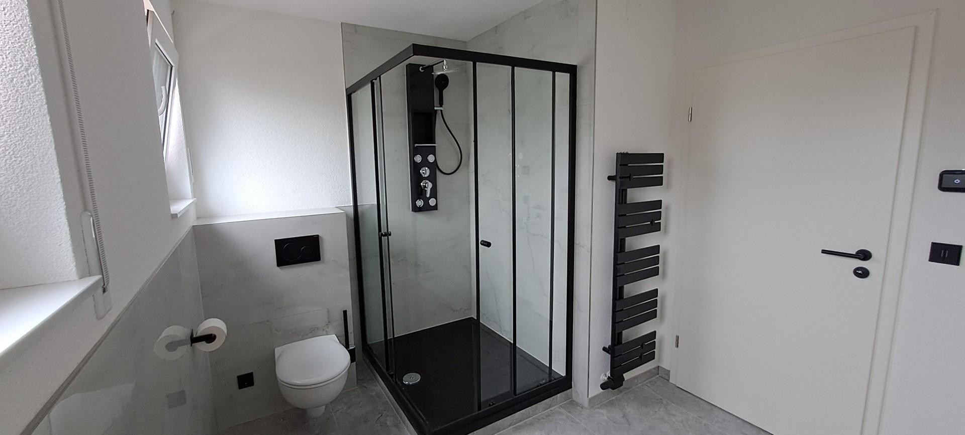 Begehbare 1,2mx1m Dusche + WC