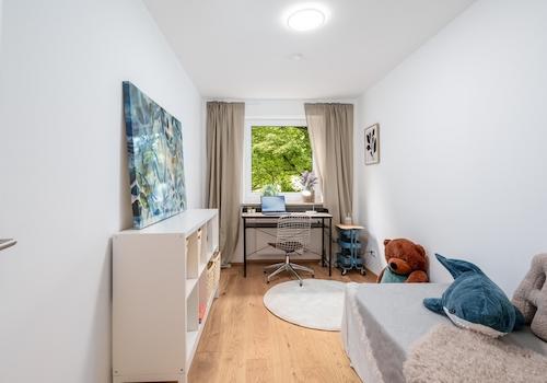 Homeoffice/Kinderzimmer