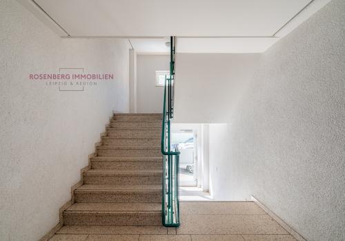 Immobilie in Leipzig / Altlindenau zu verkaufen_Treppenhaus