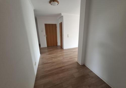 Diele von Küche aus