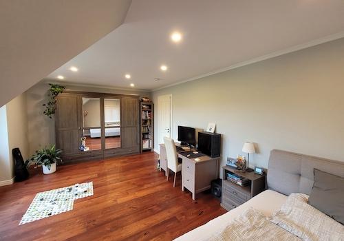 Schlafzimmer DG
