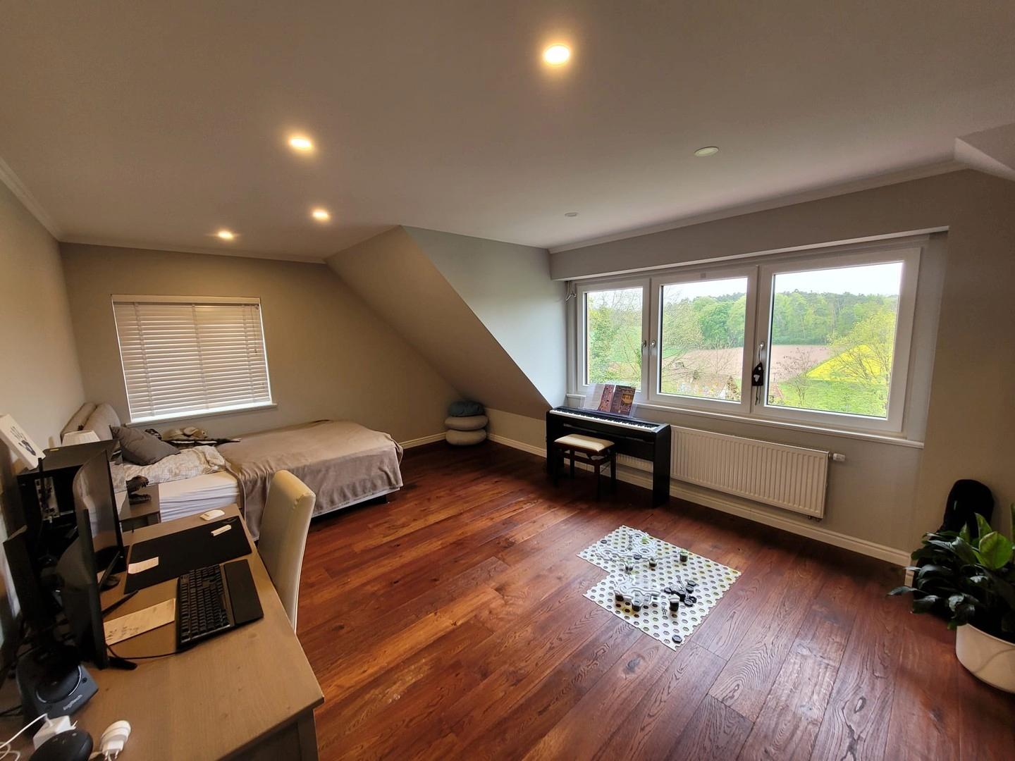 Schlafzimmer DG