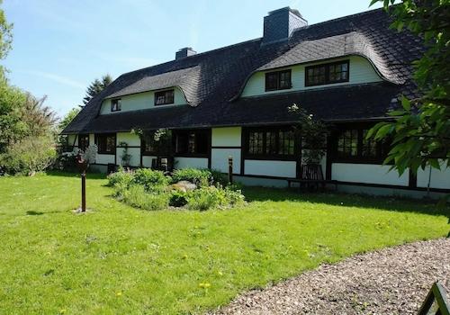 Vorderansicht Gesamthaus