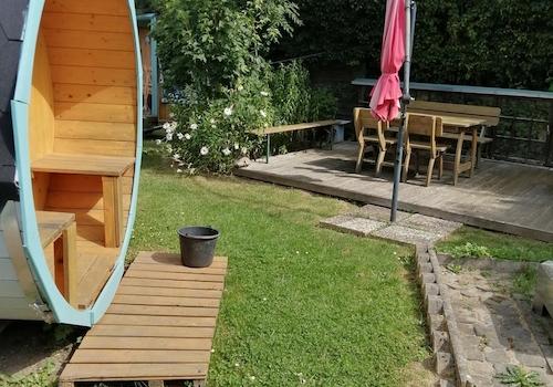 Garten hinter dem Haus