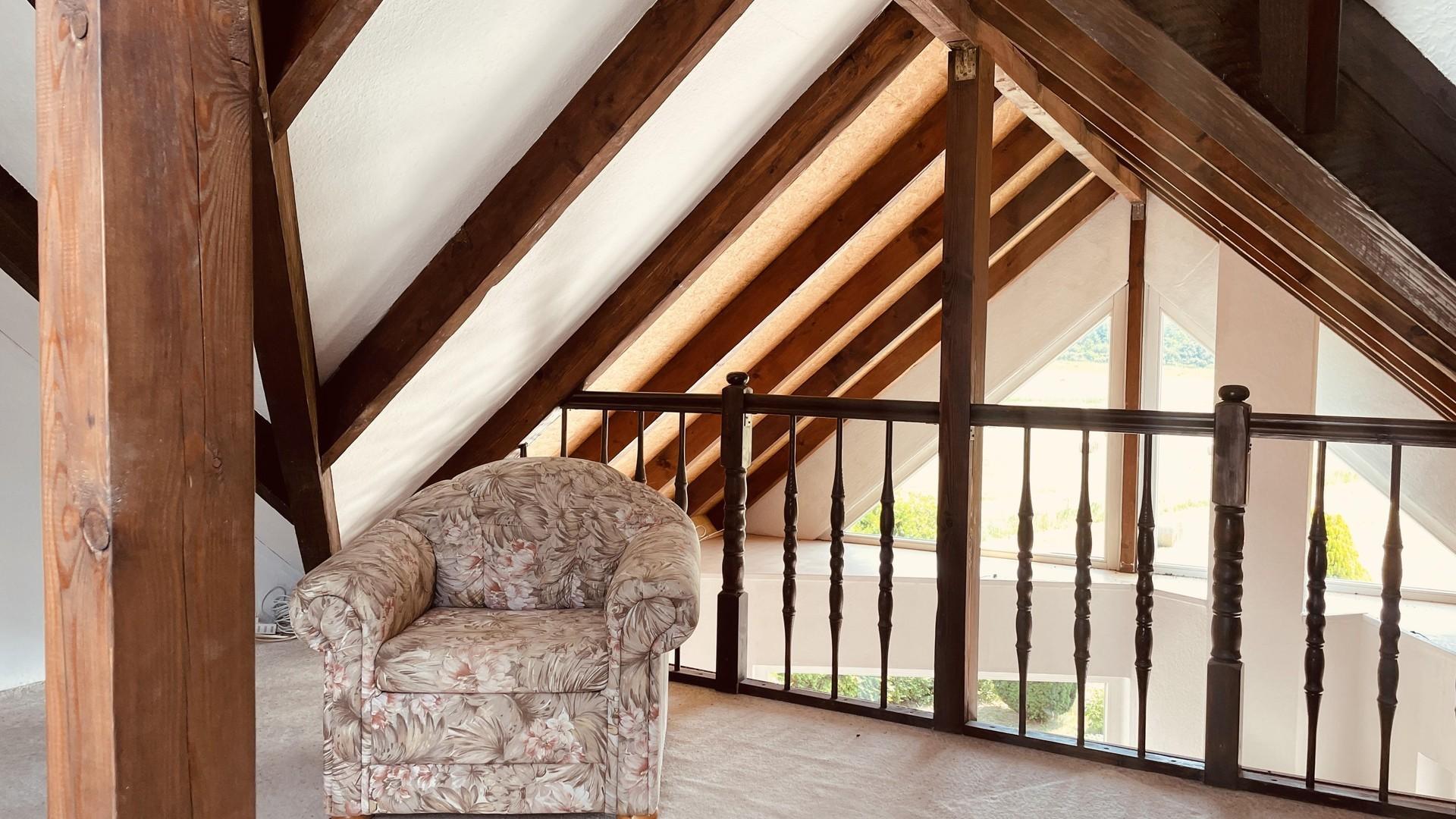 Spitzboden, 06/2026