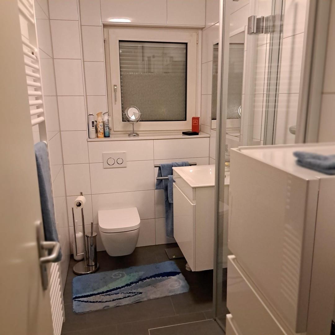 Bad mit bodengleicher Dusche