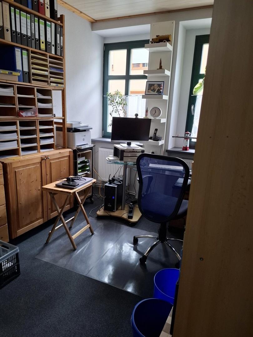 Zimmer 2 als Büro