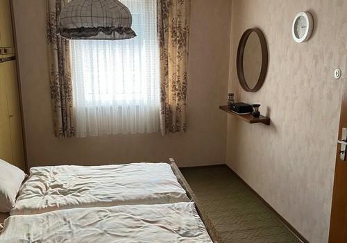 Schlafzimmer EG
