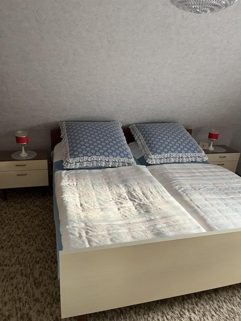 Schlafzimmer DG